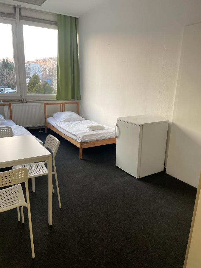 The College Group Hostel Budapest Exterior foto